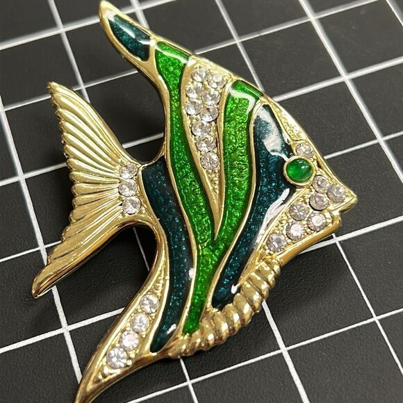 Dorndorf Angelfish Brooch Green Gold Rineatones - Picture 4 of 4